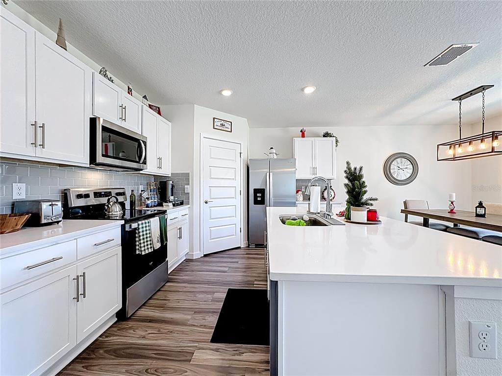 348 TALISI LOOP, ST CLOUD, FL — photo 5 of 27