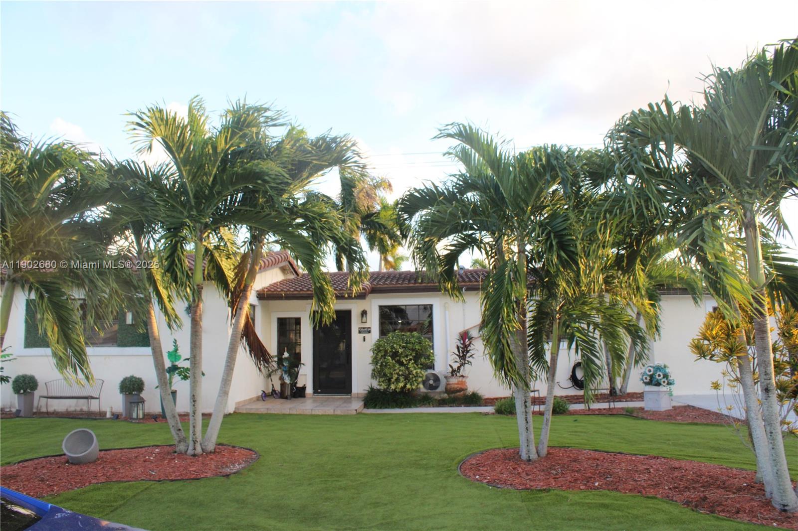 8000 NW 172nd St, Hialeah FL 33015