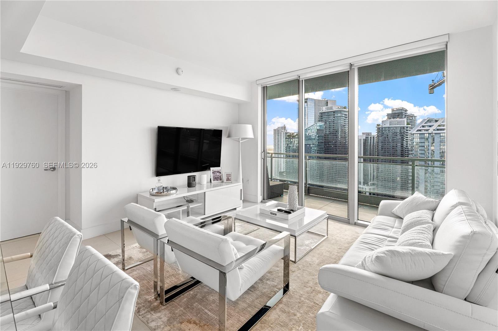 92 SW 3rd St # 4704, Miami FL 33130