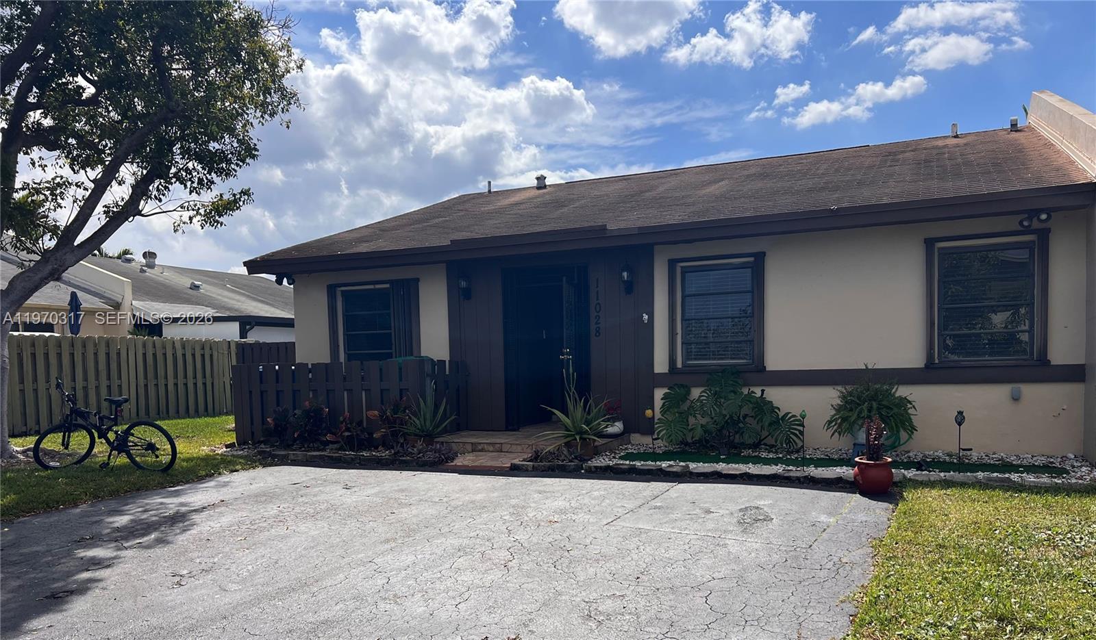 11028 SW 123rd Pl, Miami FL 33186