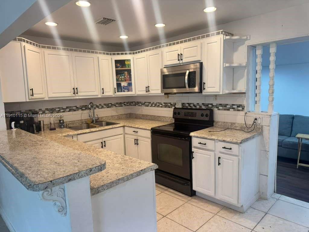 1517 NW 58th Ave, Margate FL 33063