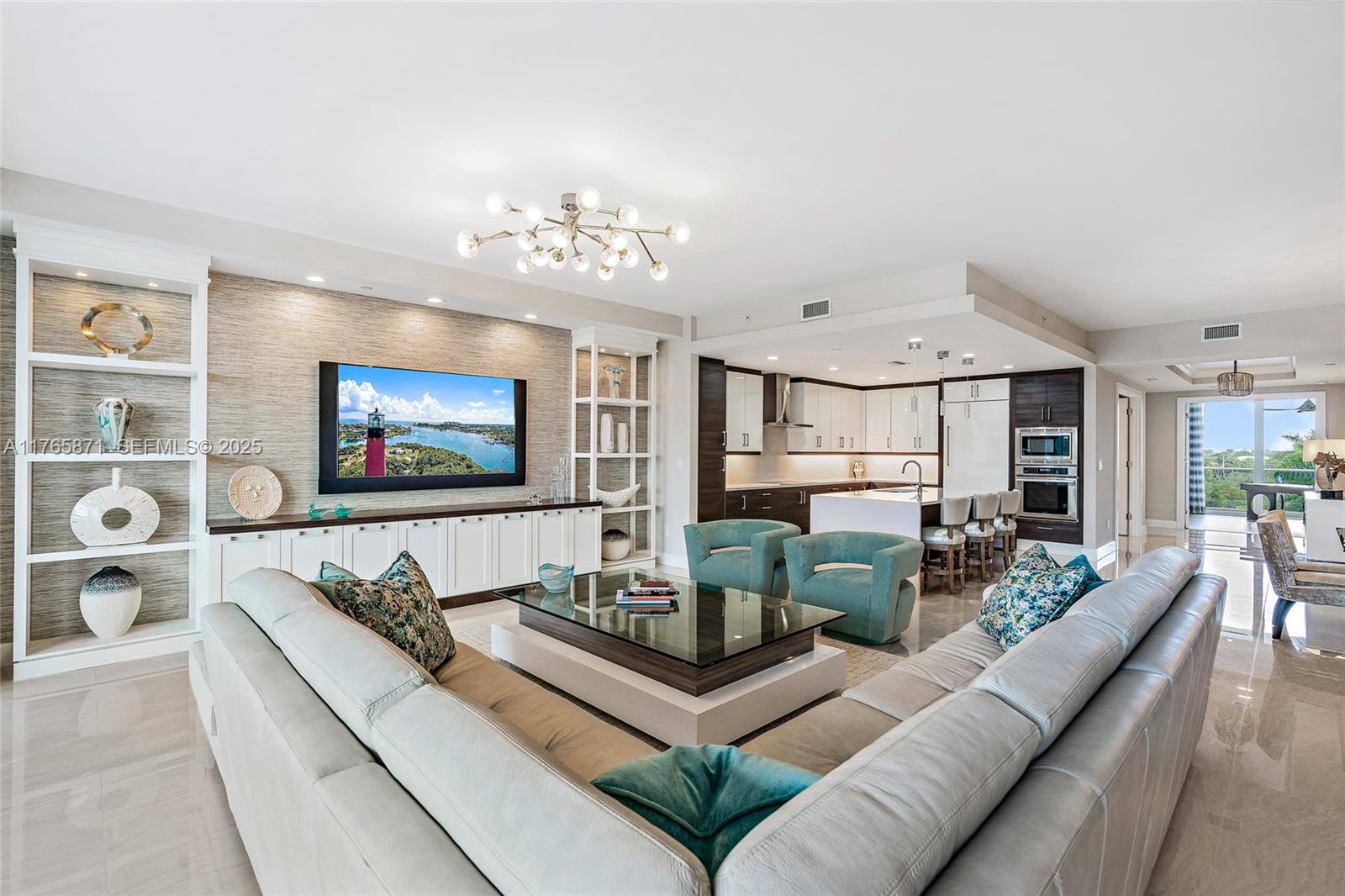 2700 Donald Ross Rd # 402, Palm Beach Gardens FL 33410