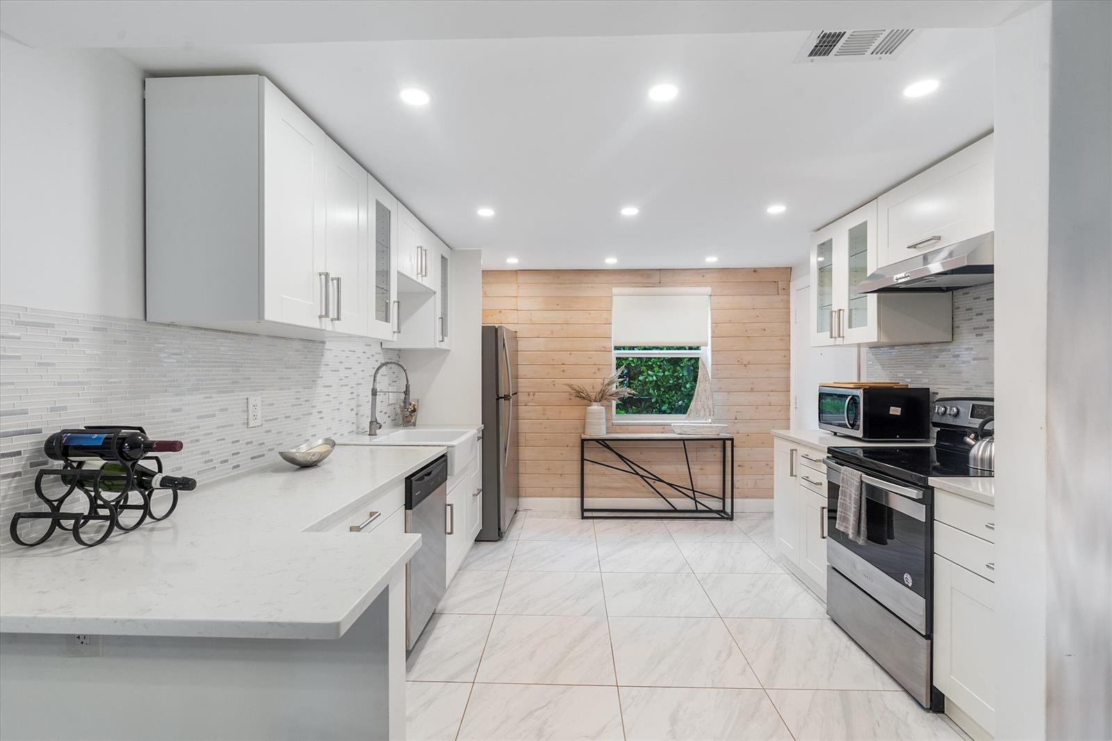 1015 Ingraham Avenue # 9, Delray Beach FL 33483