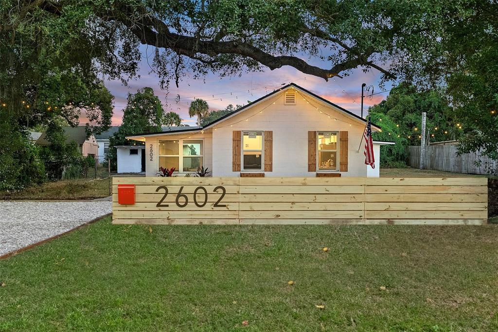2602 ELM STREET