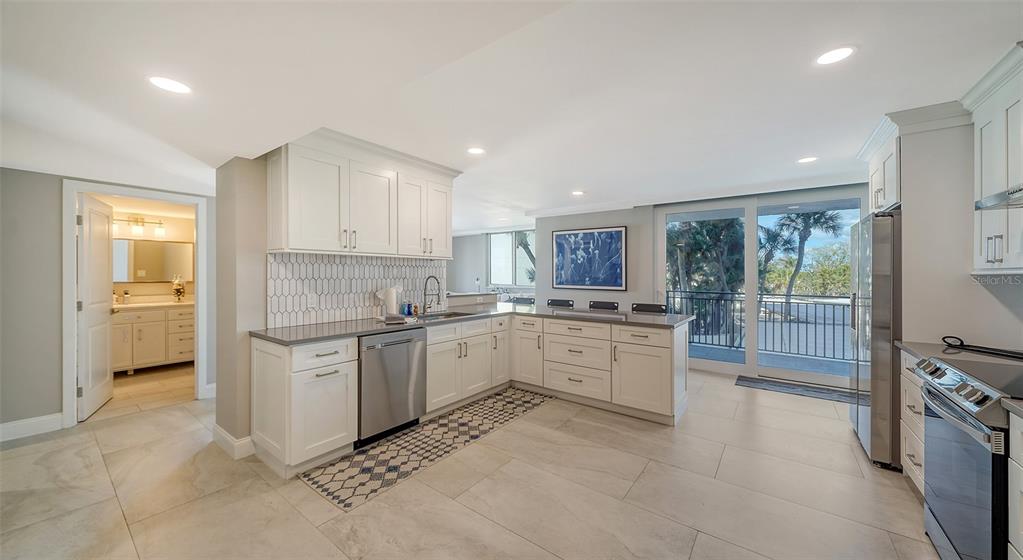 4822 OCEAN BOULEVARD UNIT 2F, SARASOTA, FL — photo 4 of 30