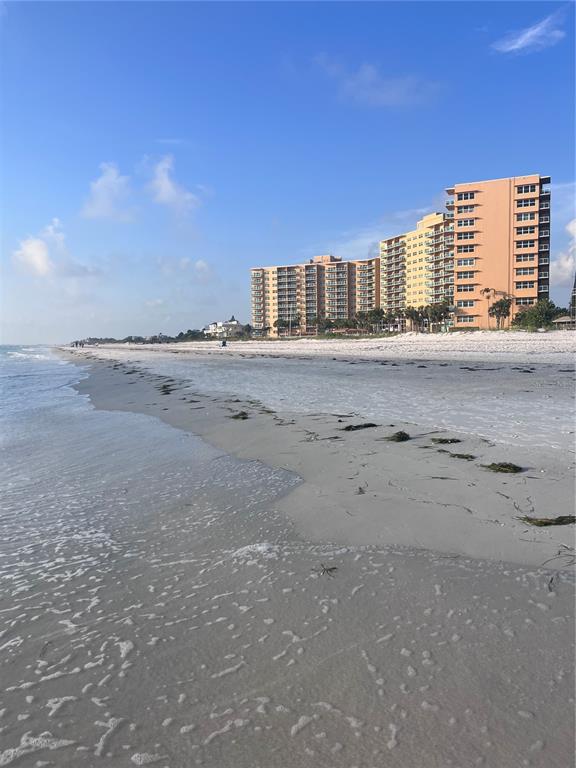 880 MANDALAY AVENUE UNIT S302