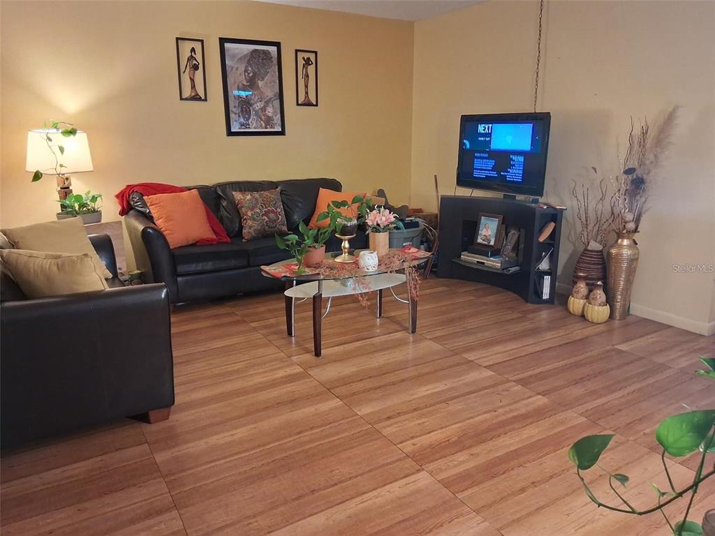 576 BAHIA UNIT A, OCALA, FL — photo 2 of 8