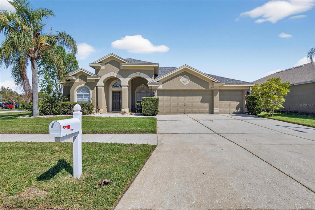 11709 STONEWOOD GATE DRIVE