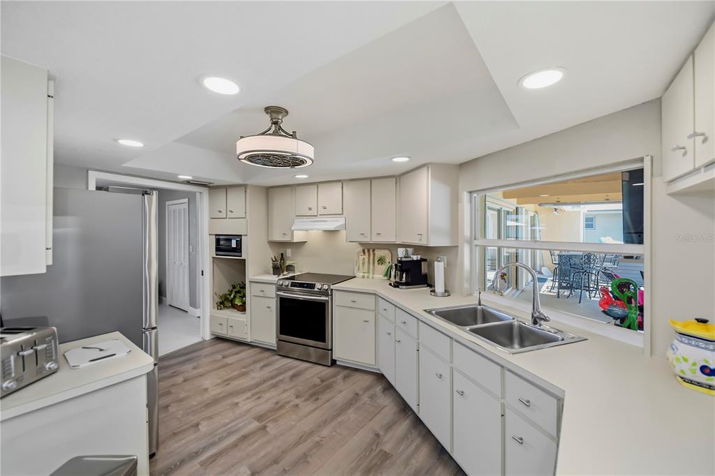 69 SABAL DRIVE, PUNTA GORDA, FL — photo 4 of 30