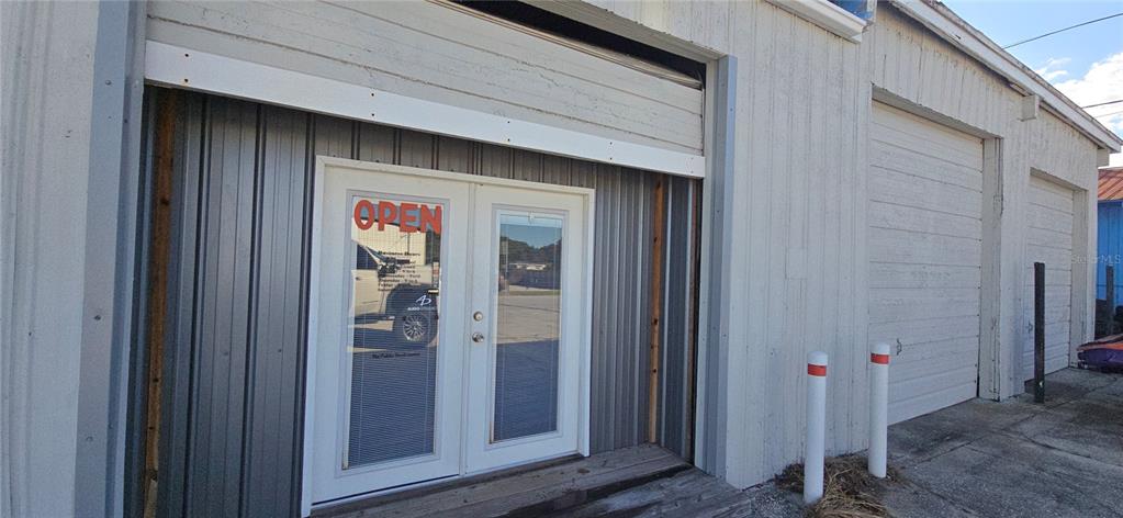3030 STATE ROAD 60  E