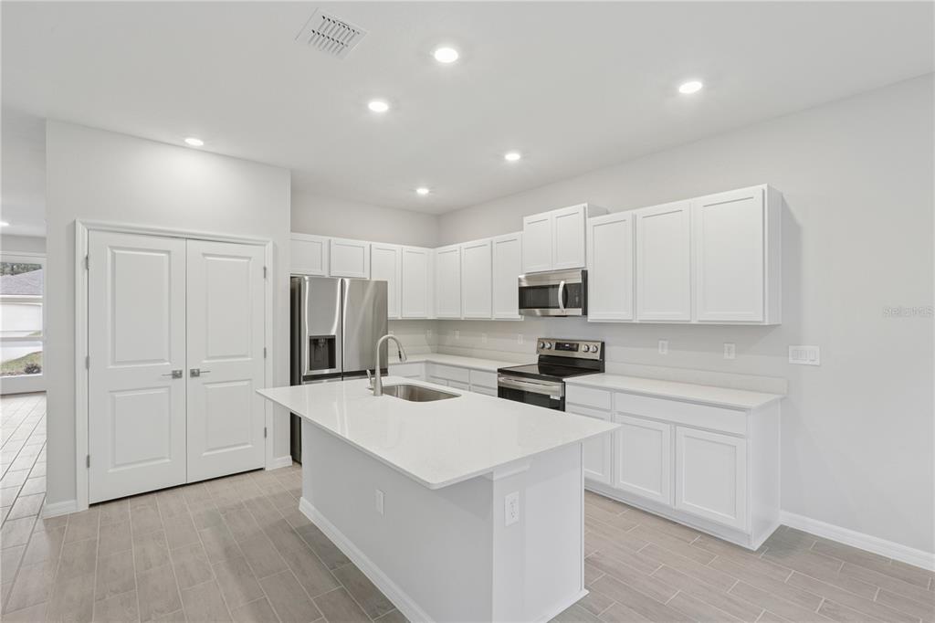 17094 SW 20TH CT ROAD, OCALA, FL — photo 2 of 12