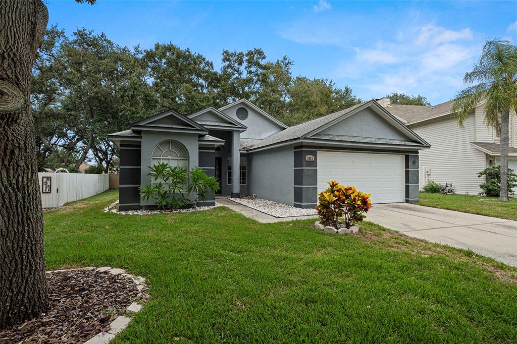 3261 MONTROSE CIRCLE