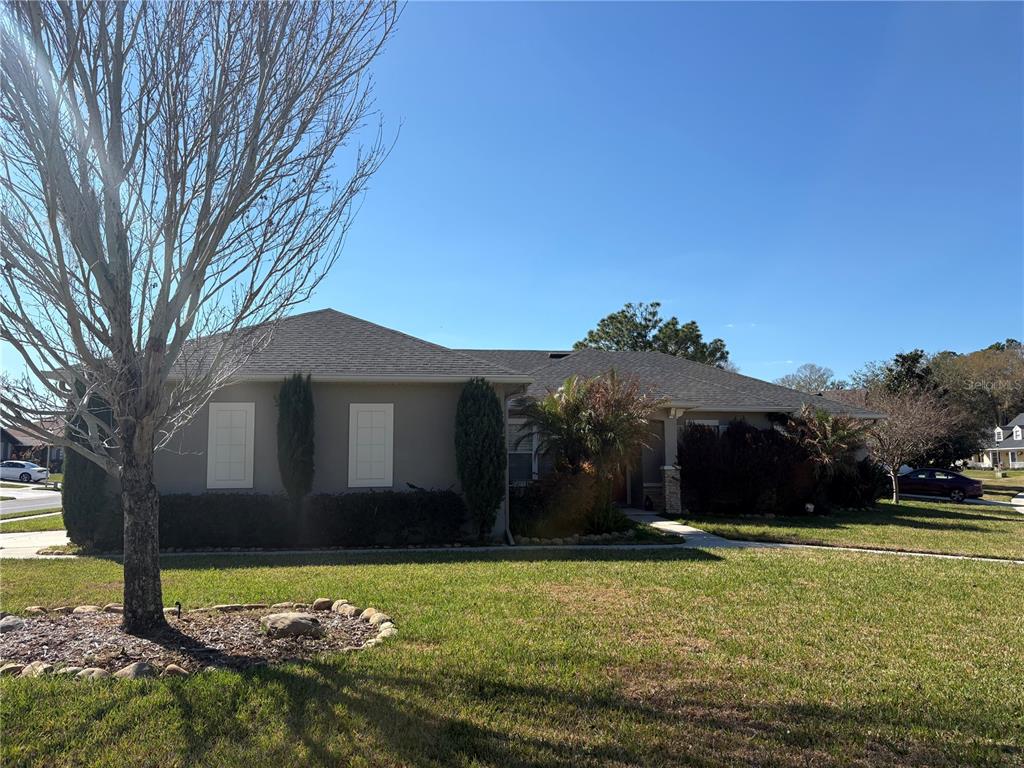 2118 EDGEWATER CIRCLE