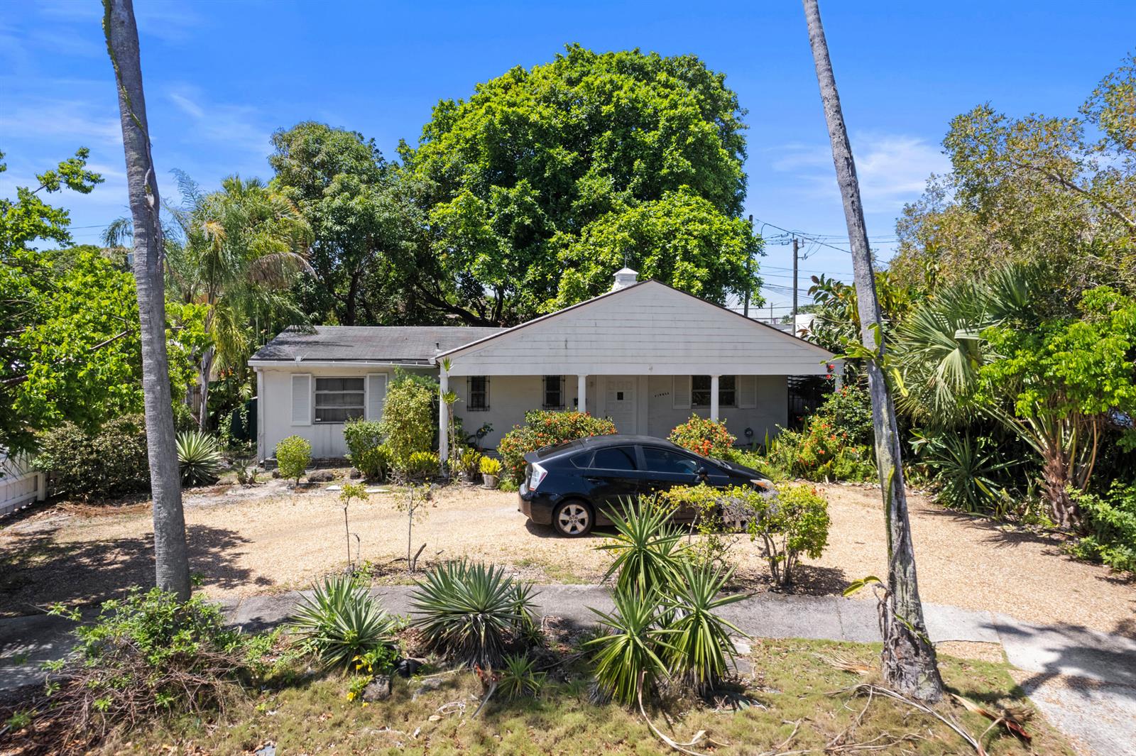 330 Marlborough Place, West Palm Beach FL 33405