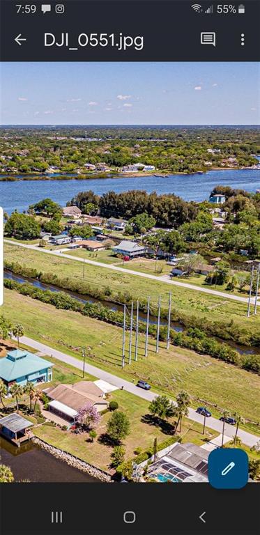 BAY DR, GIBSONTON, FL — photo 2 of 19