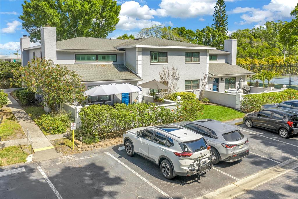 5861 CALAIS BOULEVARD N UNIT 1