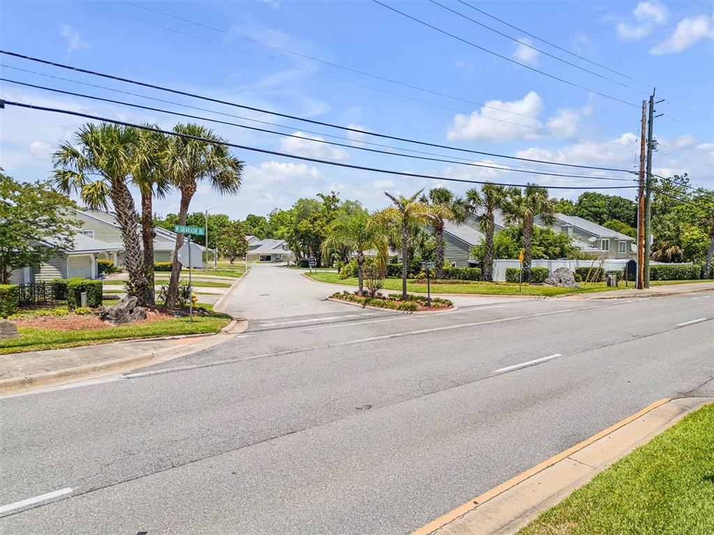 24 MISNERS TRAIL, ORMOND BEACH, FL — photo 2 of 30