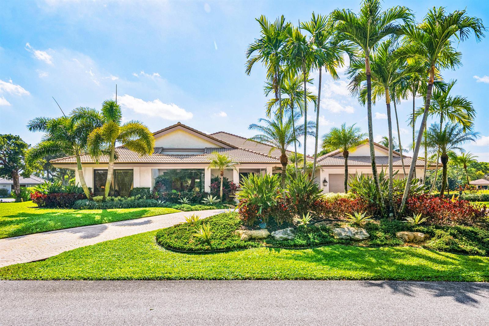 5221 Estates Drive, Delray Beach FL 33445