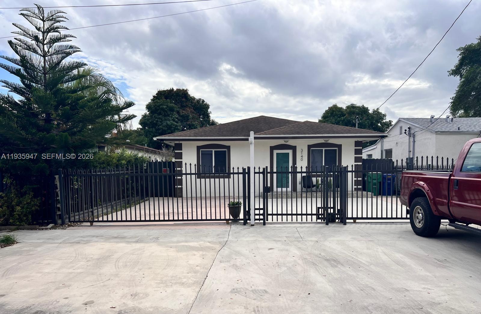 3140 NW 60th St, Miami FL 33142