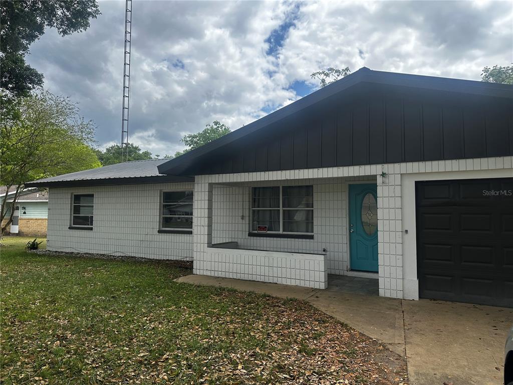 26 LAKE COURT LOOP