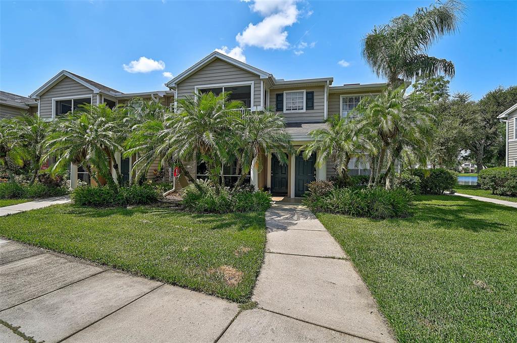 8827 MANOR LOOP UNIT 204, LAKEWOOD RANCH, FL — photo 4 of 30