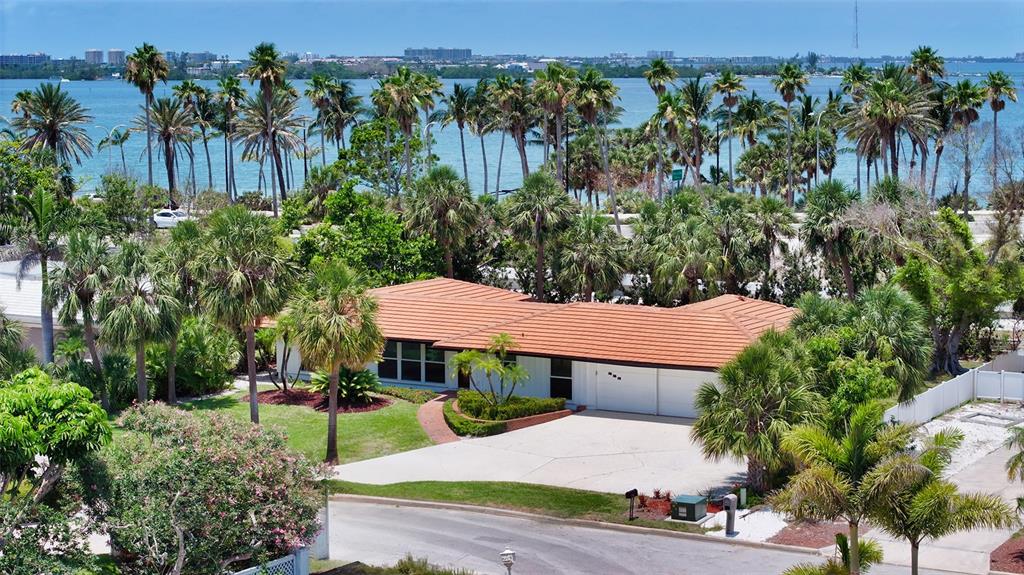 223 SEAGULL LANE, SARASOTA, FL — photo 5 of 13