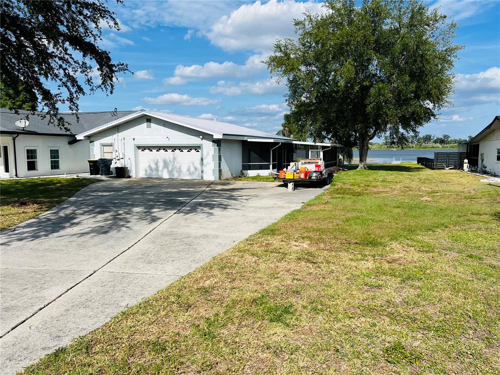 908 LAKE JESSIE DRIVE