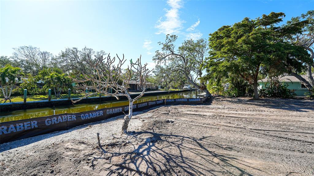 660 LONGVIEW DRIVE, LONGBOAT KEY, FL — photo 4 of 30