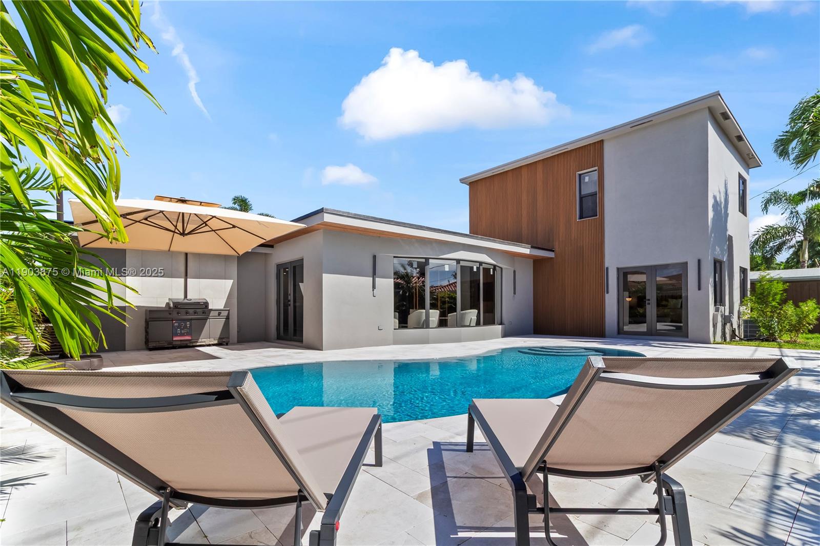 2108 NE 63rd St, Fort Lauderdale FL 33308