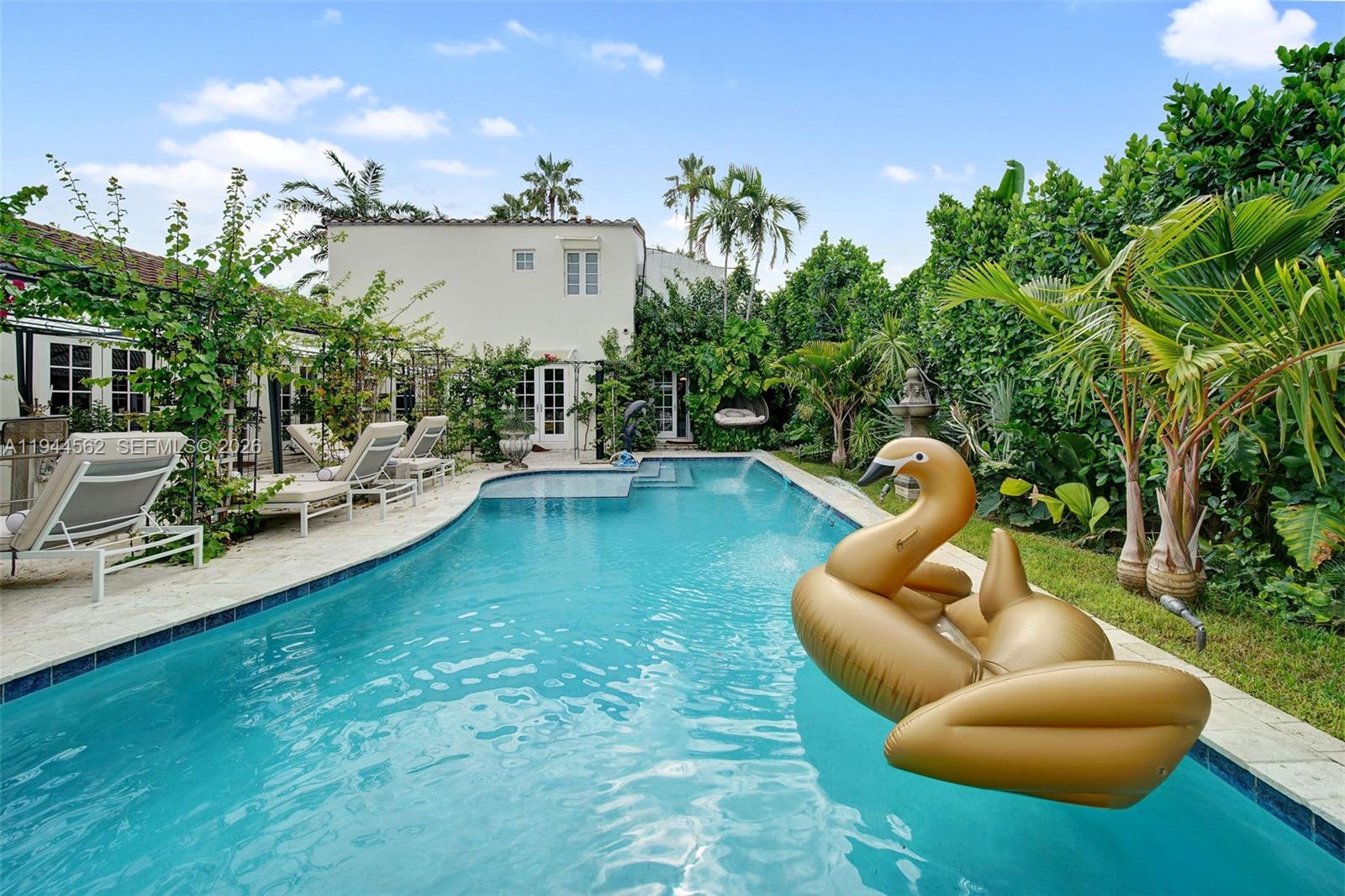 1244 Michigan Ave, Miami Beach FL 33139