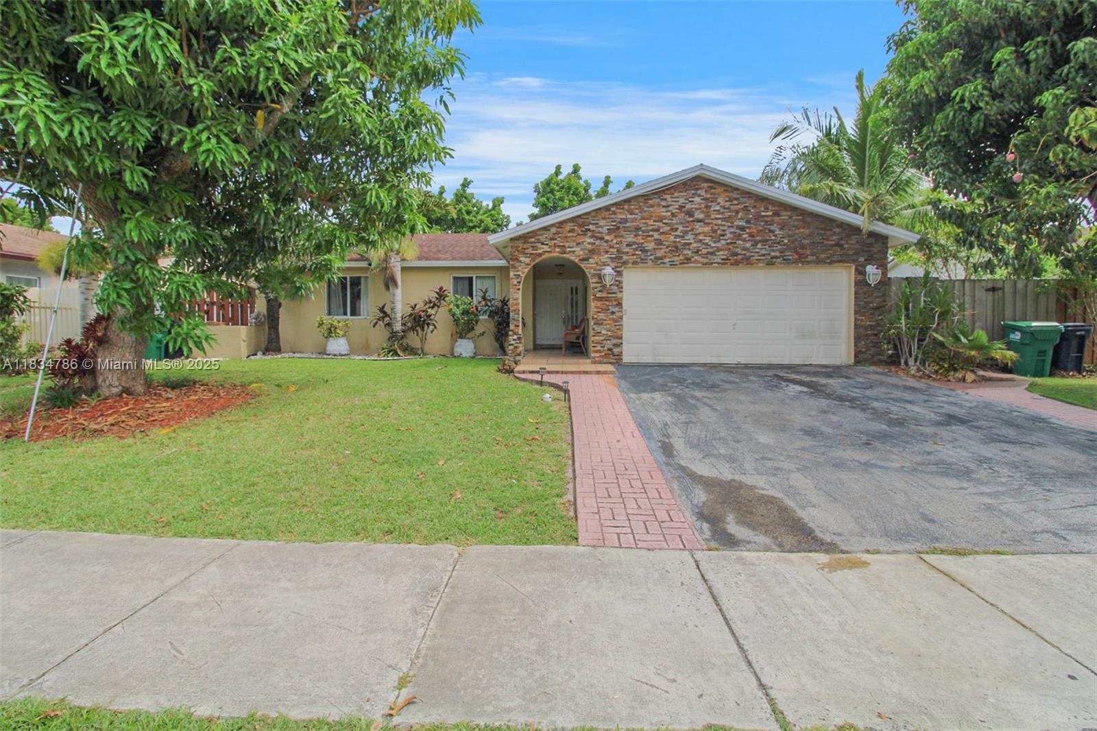 13212 SW 262nd Ter, Homestead FL 33032