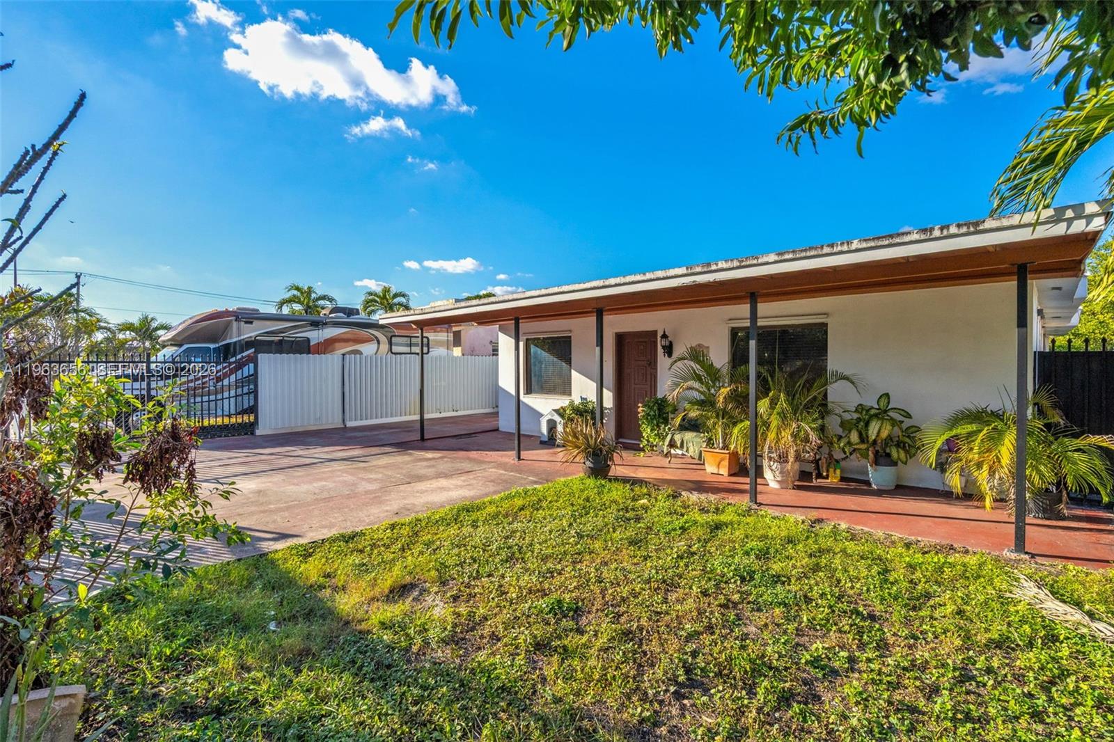 533 E 23rd St, Hialeah FL 33013, HIALEAH, FL — photo 2 of 30