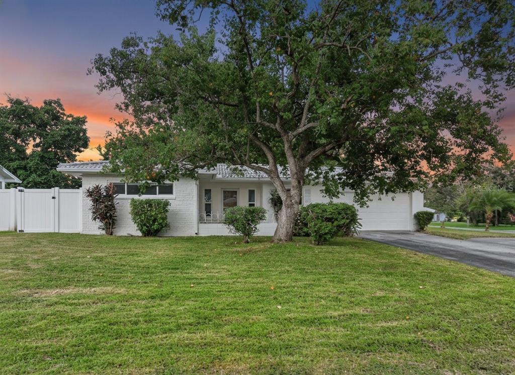 1431 DOUGLAS DRIVE