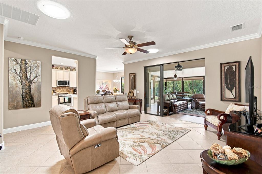 463 MONTEREY STREET, POINCIANA, FL — photo 5 of 30