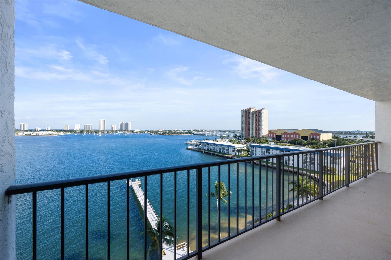 3040 Lake Shore Drive # 2, Riviera Beach FL 33404