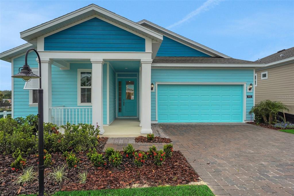 1034 FIESTA KEY CIRCLE