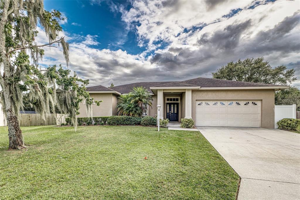 672 JESSANDA CIRCLE