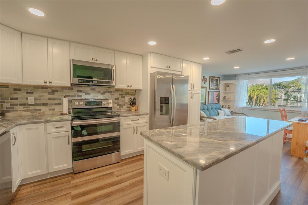 324 WINDRUSH BOULEVARD UNIT 11, INDIAN ROCKS BEACH, FL — photo 4 of 30