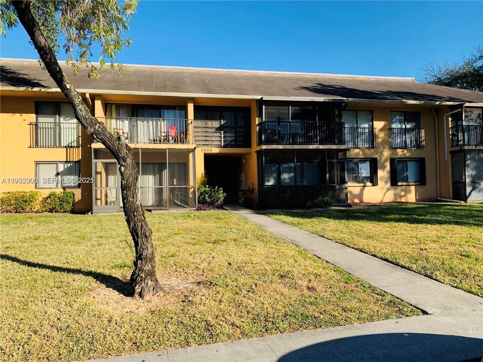 5855 Washington St # 90, Hollywood FL 33023
