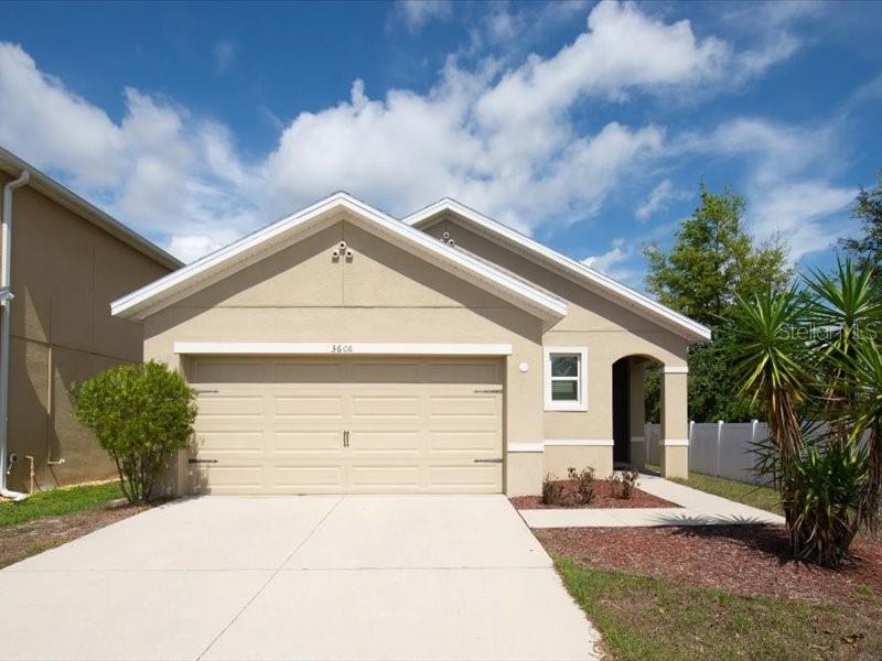 3608 DIAMOND LEAF COURT