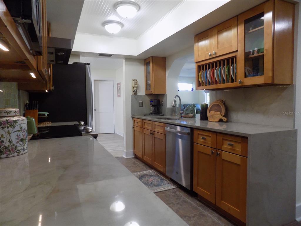1874 WATEROAK DRIVE W, CLEARWATER, FL — photo 4 of 22