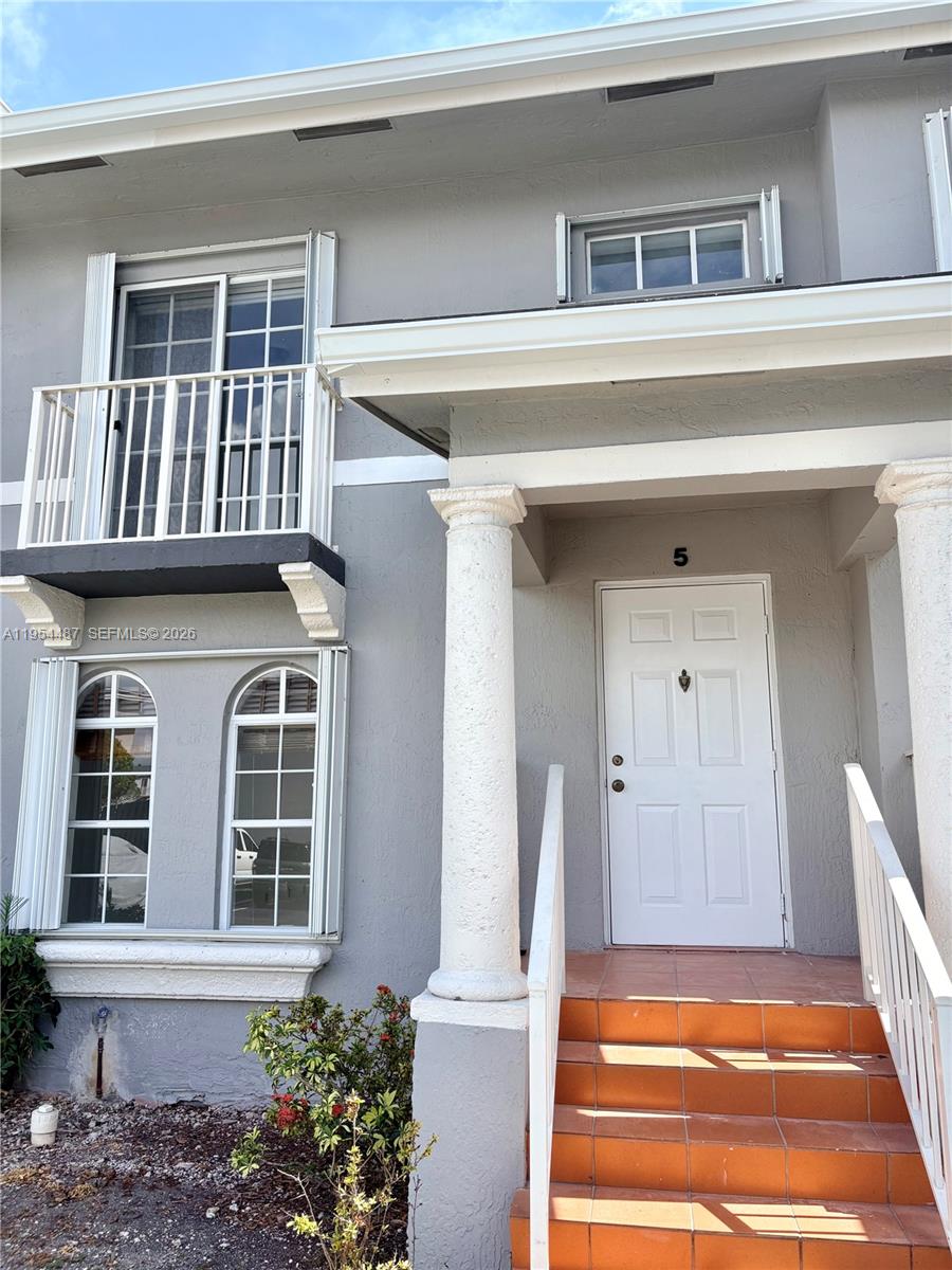 5200 NW 109th Ave # 5, Doral FL 33178