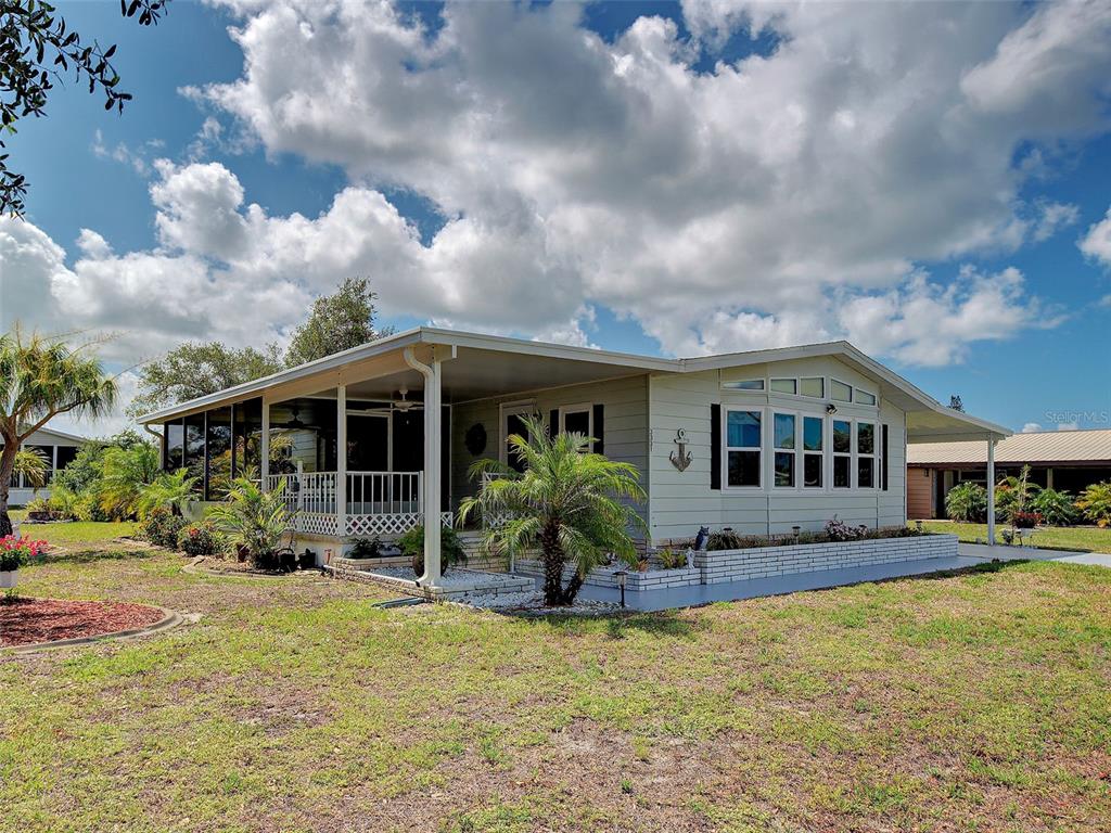3331 GOLDFINCH LANE