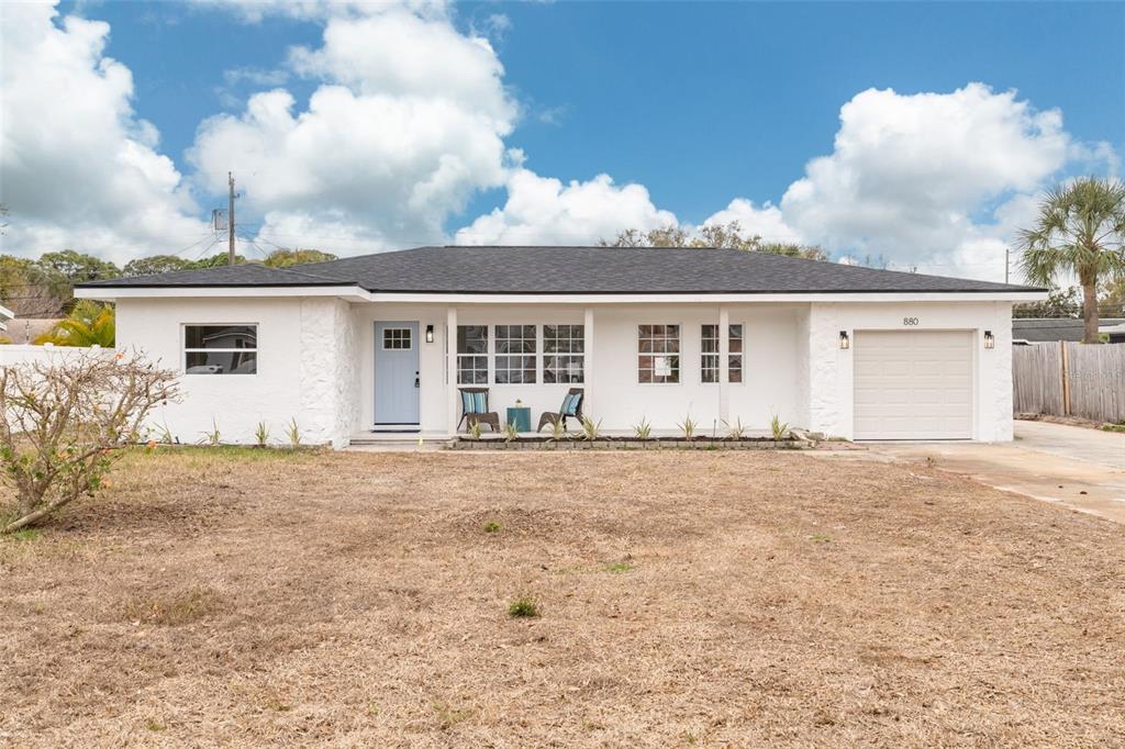 880 BAY VISTA BOULEVARD S