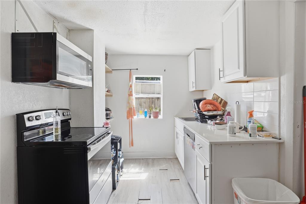 250 W 7TH STREET, APOPKA, FL — photo 5 of 15