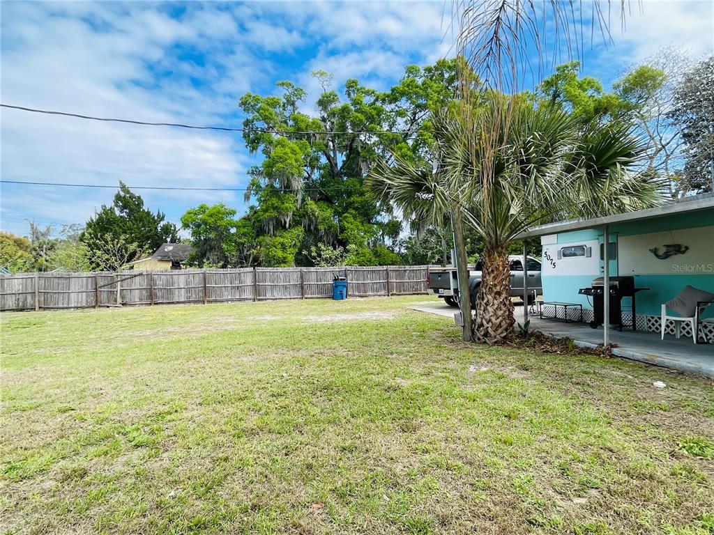 5075 CENTRAL AVENUE, DE LEON SPRINGS, FL — photo 4 of 30