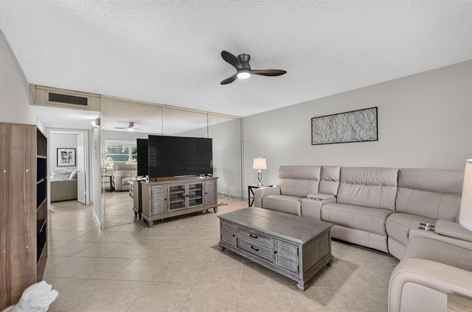 942 Normandy T Trail # 942, Delray Beach FL 33484