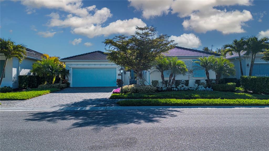 7732 SANDHILL LAKE DRIVE