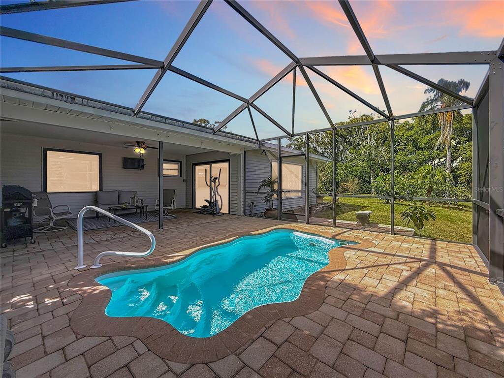 2071 BUTTERNUT CIRCLE E, CLEARWATER, FL — photo 4 of 30