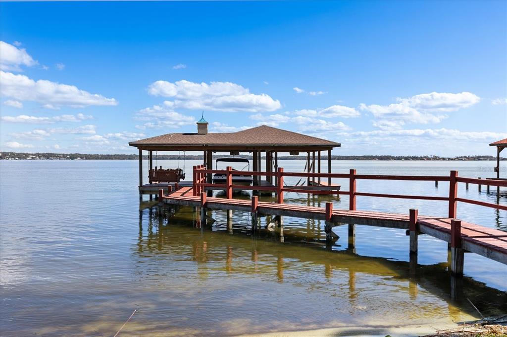3001 LAKESHORE DRIVE